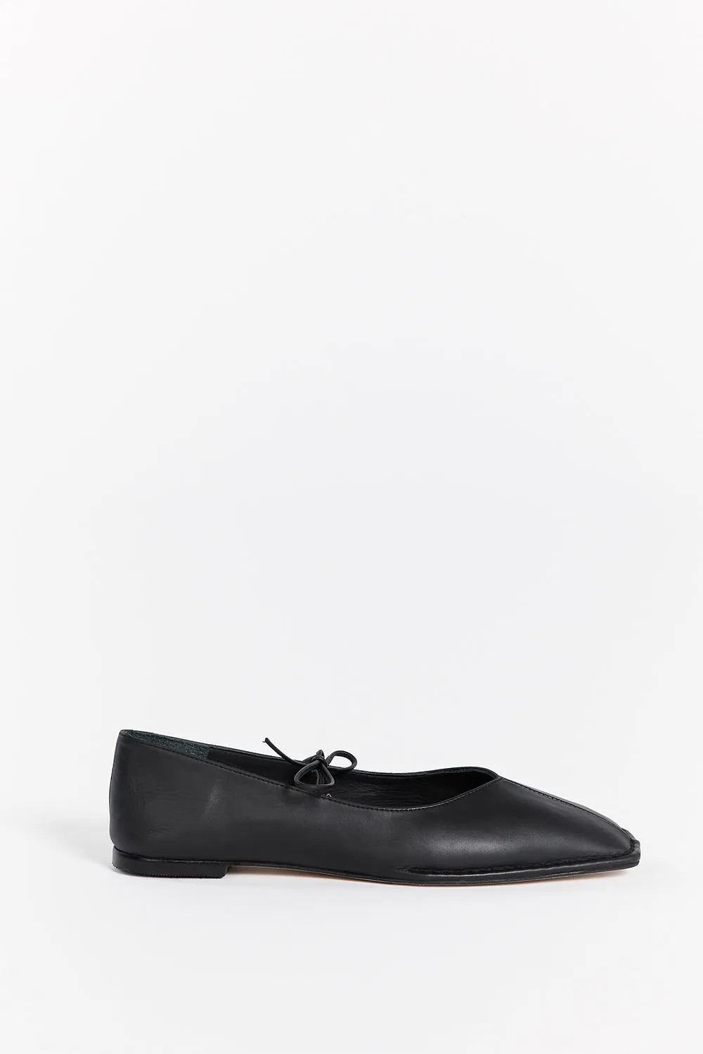 ALOHAS SWAY BLACK LEATHER FLATS