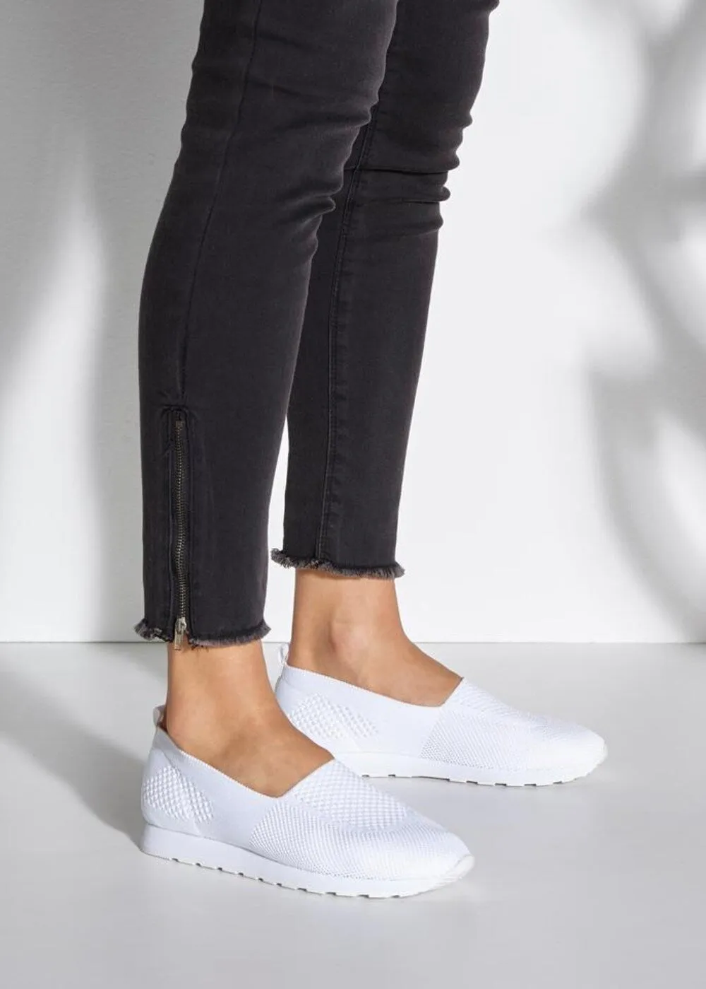 Lascana slip-ons, white