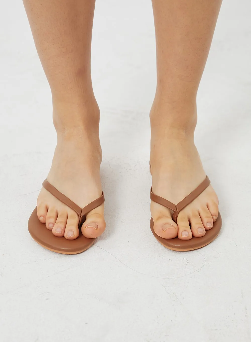 Simple Flip Flops BF323