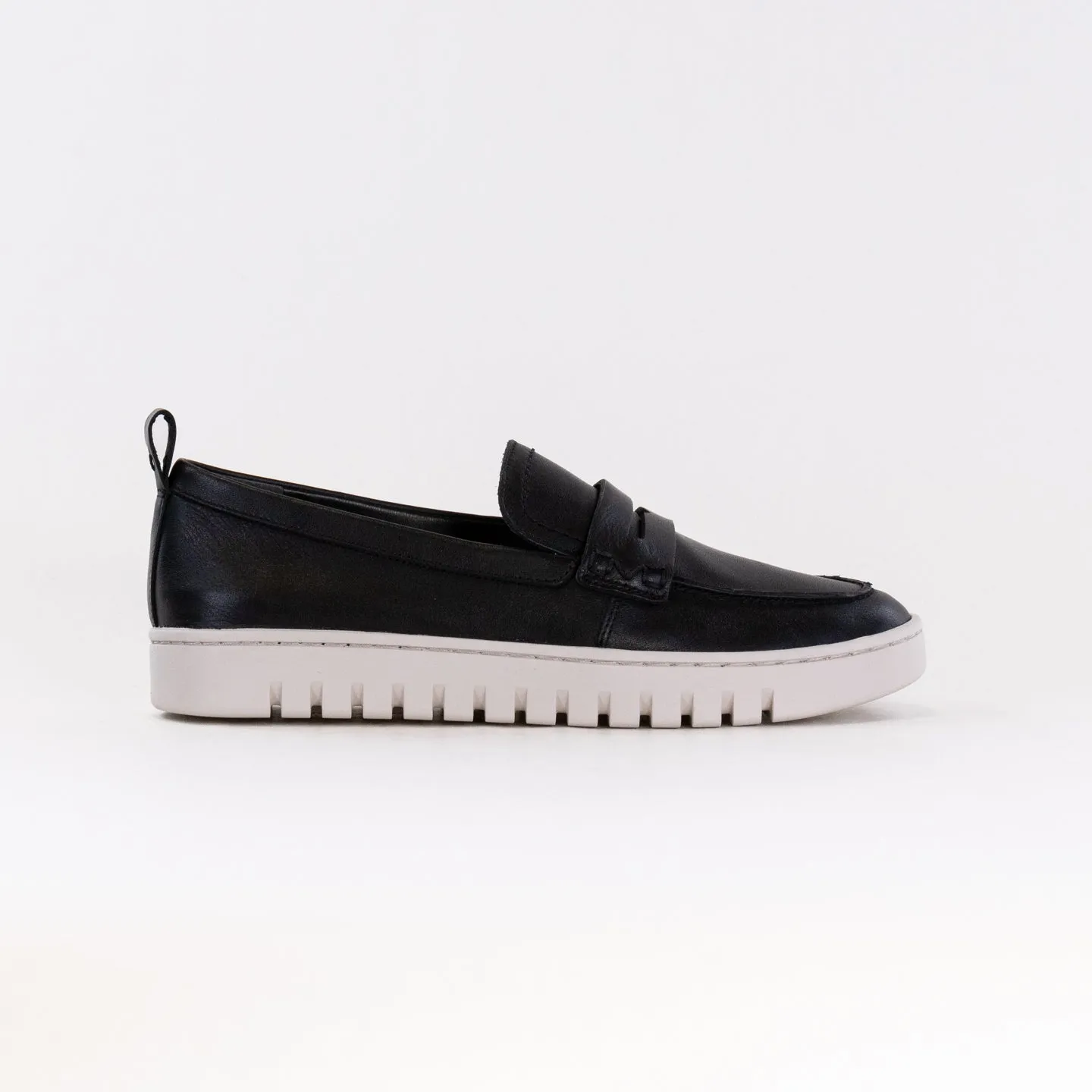 Vionic Uptown Loafer (Women's) - Black Leather