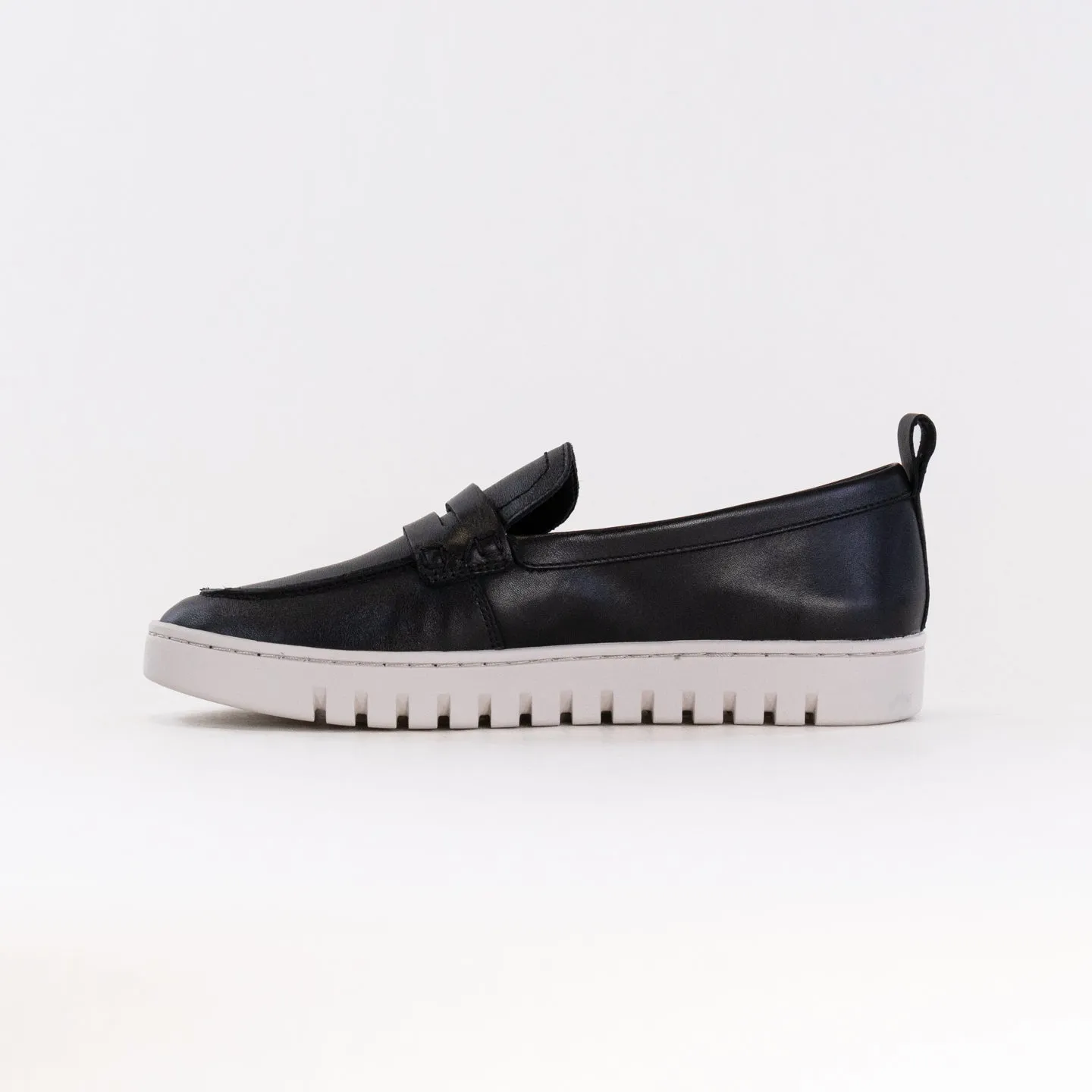 Vionic Uptown Loafer (Women's) - Black Leather