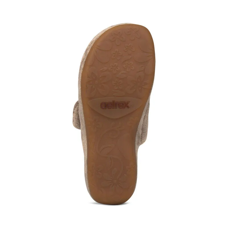 WOMEN'S AETREX MANDY CLOSED TOE SLIPPER | COFFEE